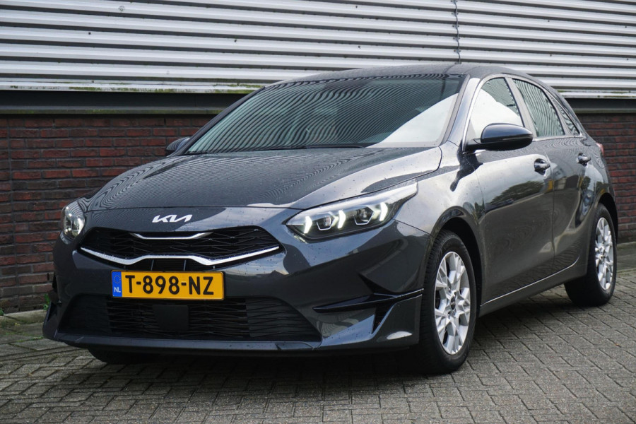 Kia Ceed 1.0 T-GDi 120PK DynamicLine/Geen Importauto/ All-Seasonbanden.