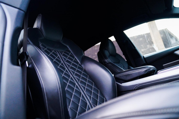 Audi Q8 60 TFSI e quattro Competition | Achterbank Verwarming | Stuurwiel Verwarming | Bang & Olufsen