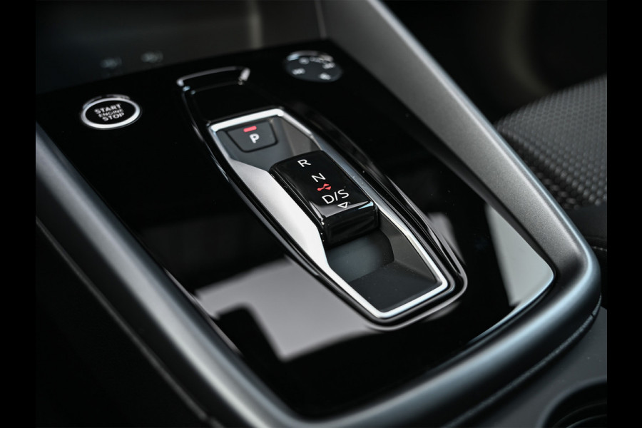 Audi A3 Sportback 45 TFSI e S EDITION COMPETITION | BLACK OPTIC | MATRIX LED | KEYLESS | VIRTUAL COCKPIT | PANORAMADAK | AMBIANCE INTERI