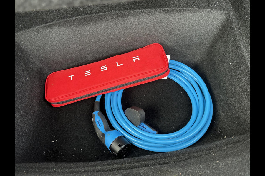 Tesla Model 3 RWD 60 kWh ORGI. NL 23.000KM! | VOLLEDIGE TESLA GARANTIE T/M 01/2028 OF 80.000KM| DE HOOGVOLTACCU EN AANDRIJFLIJN TOT 2032 of 160.000KM | ELEK. ACHTERKLEP| STOEL VENTILATIE