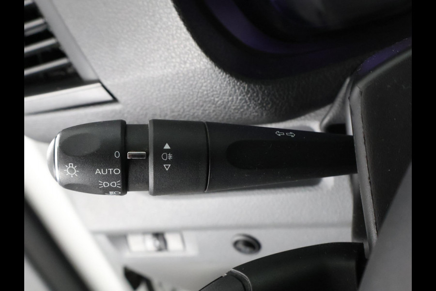 Toyota ProAce Worker 2.0 D-4D Navigator Long GARANTIE TOT 05-2030! NAVIGATIE . PARKEERSENSOREN ACHTER . TREKAAK .