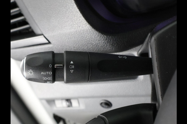 Toyota ProAce Worker 2.0 D-4D Navigator Long GARANTIE TOT 05-2030! NAVIGATIE . PARKEERSENSOREN ACHTER . TREKAAK .