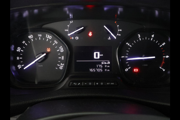 Toyota ProAce Worker 2.0 D-4D Navigator Long GARANTIE TOT 05-2030! NAVIGATIE . PARKEERSENSOREN ACHTER . TREKAAK .