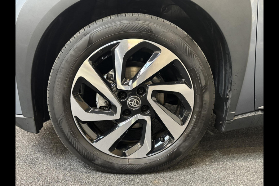 Toyota Aygo X 1.0 VVT-i Automaat Pulse Navigatie Apple Carplay/Android Auto Camera Climate Control Adaptive Cruise Control Two Tone