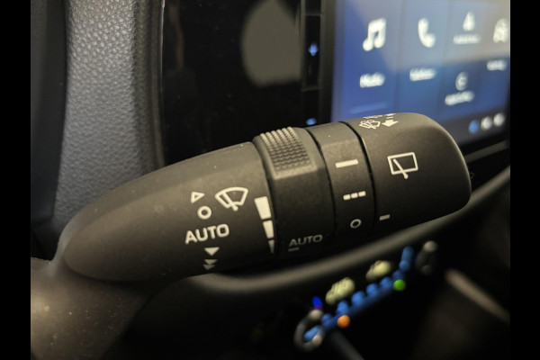 Toyota Aygo X 1.0 VVT-i Automaat Pulse Navigatie Apple Carplay/Android Auto Camera  Climate Control Adaptive Cruise Control Two Tone