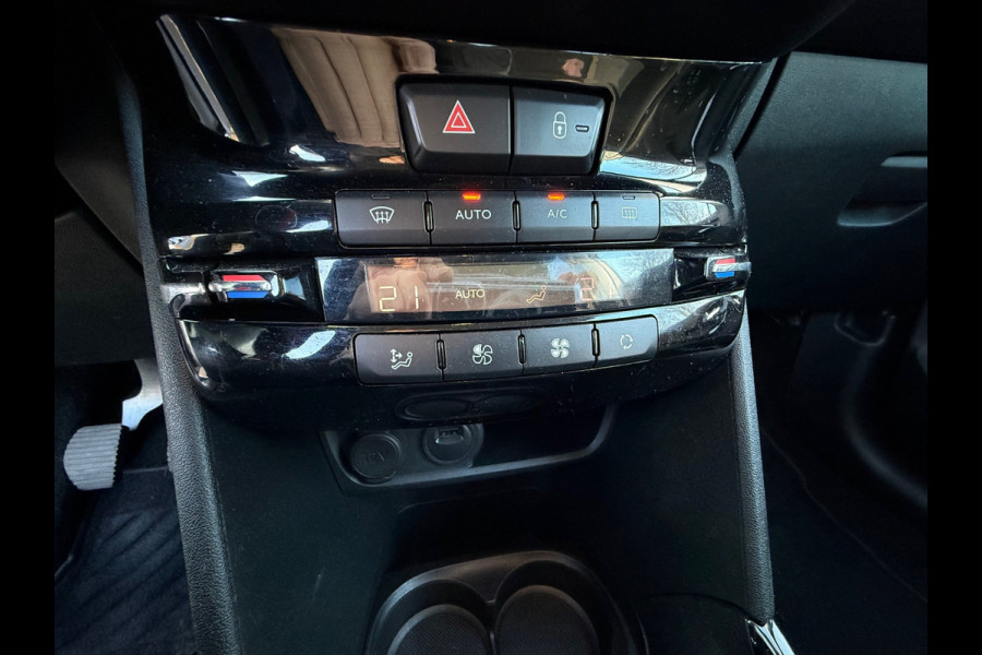 Peugeot 2008 1.2 PureTech Signature | CARPLAY | HOGE INSTAP | CRUISE CONTROL | CAMERA | NAVI |
