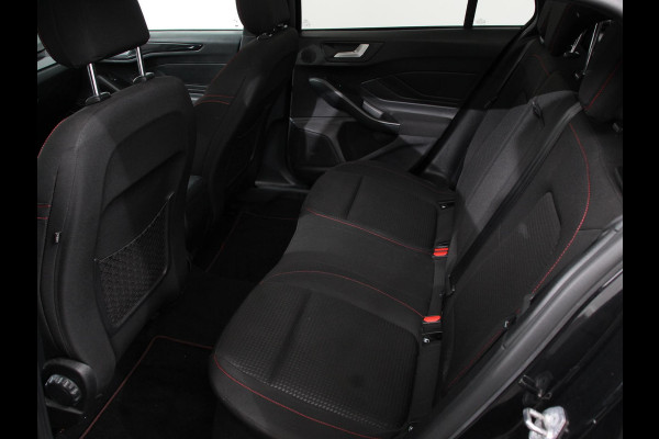 Ford FOCUS Wagon 1.0 EcoBoost 125pk mhev ST Line X | Panorama dak | Navigatie Groot scherm | Apple Carplay/Android Auto | Parkeersensoren | Camera | Driver Assistance Pack | Winter Pack | LED-koplampen | Panoramadak | Virtual Cockpit | All seasonbanden