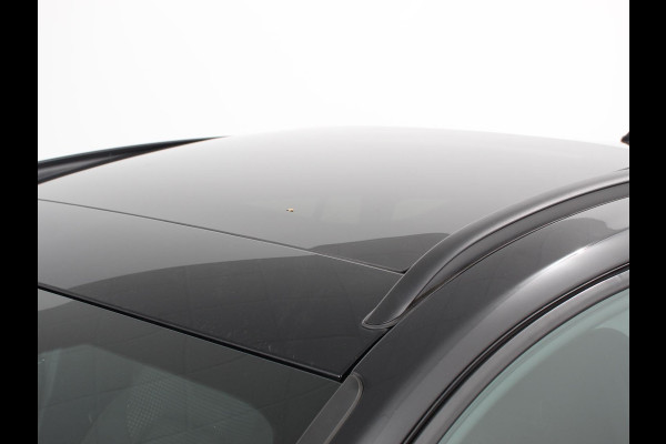 Ford FOCUS Wagon 1.0 EcoBoost 125pk mhev ST Line X | Panorama dak | Navigatie Groot scherm | Apple Carplay/Android Auto | Parkeersensoren | Camera | Driver Assistance Pack | Winter Pack | LED-koplampen | Panoramadak | Virtual Cockpit | All seasonbanden