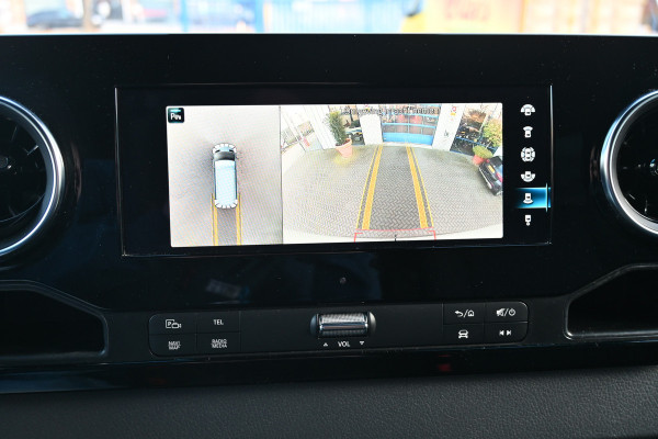 Mercedes-Benz Sprinter 319 CDI 4x4 L2H2 AWD Draaistoelen, MBUX 10.25 met 360 graden camera, LED, Etc.