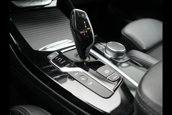 BMW X3 xDrive30e Executive Plug In Hybrid 293pk PHEV | Trekhaak af Fabriek | Head Up | Keyless | Sportstoelen Verwamd | Adaptive LED |  Apple Carplay | Navi Full Map | 18"L.M |