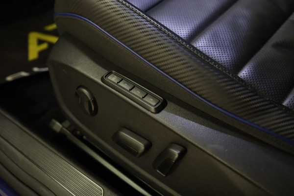 Volkswagen Golf 2.0 TSI R 4Motion /PERFORMANCE/AKRAP/PANO/HUD/IQ/H-K/VOL