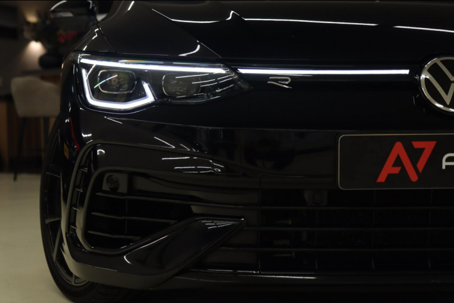 Volkswagen Golf 2.0 TSI R 4Motion /PERFORMANCE/AKRAP/PANO/HUD/IQ/H-K/VOL