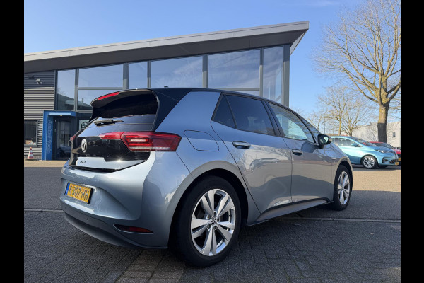 Volkswagen ID.3 Business 58 kWh ORIGINEEL NL / NAP | STOEL- & STUURVERWARMING | ADAPTIEVE CRUISE | CAMERA | MATRIX LED | RIJKLAAR MET 12 MND BOVAG