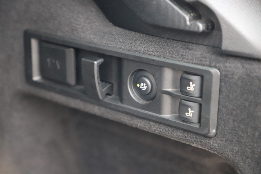 BMW 3 Serie Touring 330e xDrive M-Sport | 292PK | Head-up | Keyless-go | Carbon | Sport-stoelen | Harman/Kardon | Sfeerverlichting | Stuurwi