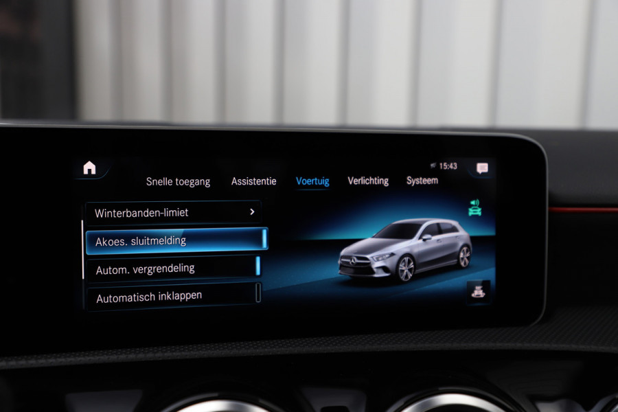 Mercedes-Benz A-Klasse 200 AMG Aut7 | 163PK | Pano | Led | Stoelverwarming | Clima | Apple-carplay | Camera | Widescreen | 2018.