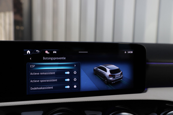 Mercedes-Benz A-Klasse 250 e Business Solution Luxury | 218PK | Pano | Keyless-go | Burmester | Sfeerverlichting | Memory | Acc | Multibeam | 2024.
