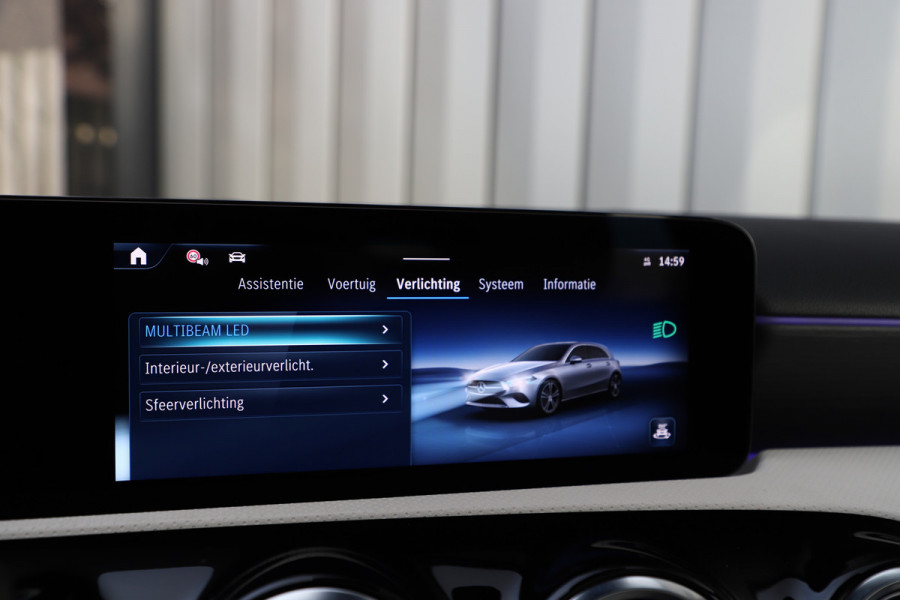 Mercedes-Benz A-Klasse 250 e Business Solution Luxury | 218PK | Pano | Keyless-go | Burmester | Sfeerverlichting | Memory | Acc | Multibeam | 2024.