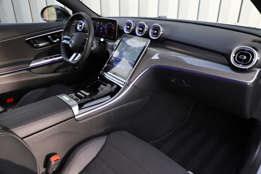 Mercedes-Benz CLE Cabriolet 200 AMG | 204PK | Keyless-go | Sfeerverlichting | Airscarf | Acc | Stuurwielverwarming | Led | Memory | 2024.