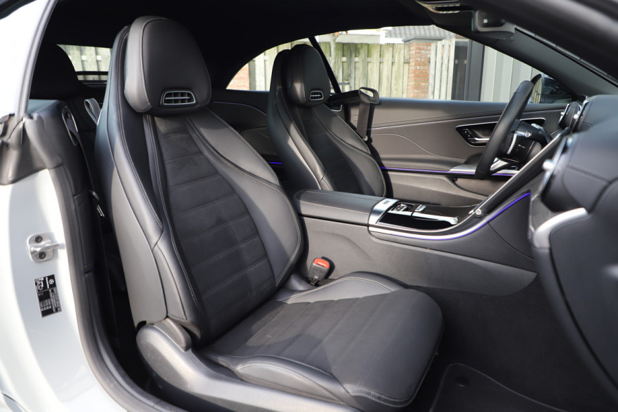 Mercedes-Benz CLE Cabriolet 200 AMG | 204PK | Keyless-go | Sfeerverlichting | Airscarf | Acc | Stuurwielverwarming | Led | Memory | 2024.