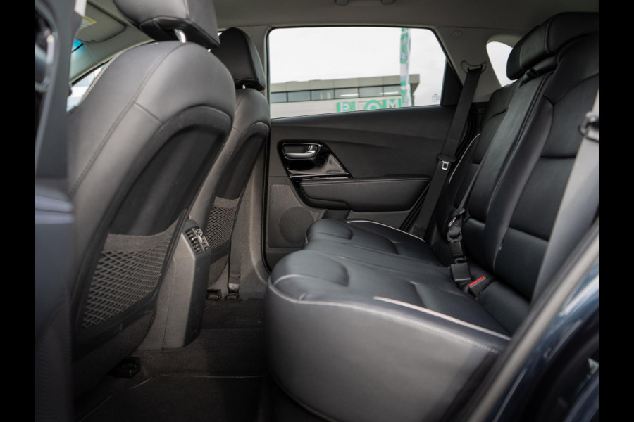 Kia e-Niro ExecutiveLine 64 kWh 3 Fase | Cruise | Clima | Camera | Carplay | Navi | Keyless | Stoelverwarming-verkoeling |