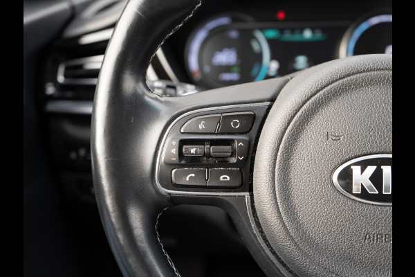 Kia e-Niro ExecutiveLine 64 kWh 3 Fase | Cruise | Clima | Camera | Carplay | Navi | Keyless | Stoelverwarming-verkoeling |