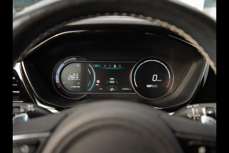 Kia e-Niro ExecutiveLine 64 kWh 3 Fase | Cruise | Clima | Camera | Carplay | Navi | Keyless | Stoelverwarming-verkoeling |