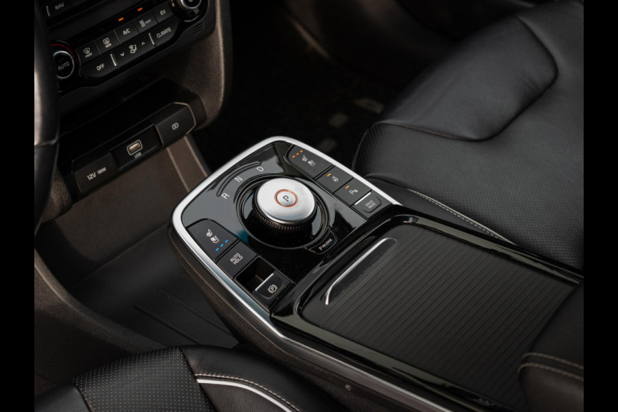 Kia e-Niro ExecutiveLine 64 kWh 3 Fase | Cruise | Clima | Camera | Carplay | Navi | Keyless | Stoelverwarming-verkoeling |