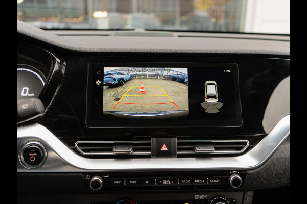 Kia e-Niro DynamicLine 64 kWh 3 Fase | Keyless | Camera | Navigatie | Carplay | DAB+ |