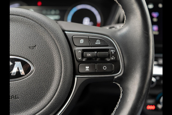 Kia e-Niro DynamicLine 64 kWh 3 Fase | Keyless | Camera | Navigatie | Carplay | DAB+ |