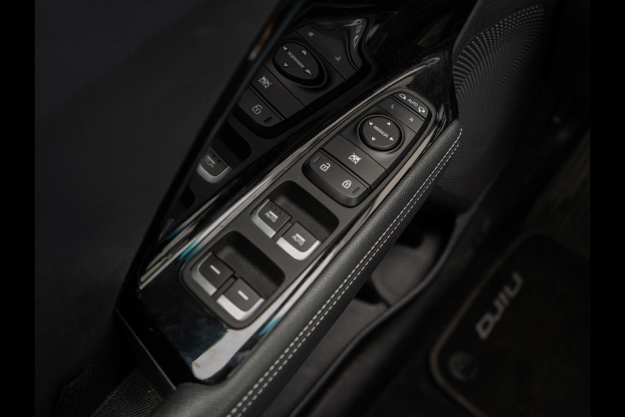 Kia e-Niro DynamicLine 64 kWh 3 Fase | Keyless | Camera | Navigatie | Carplay | DAB+ |