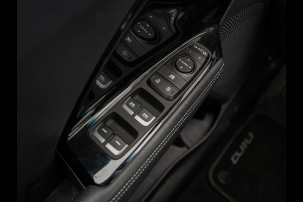 Kia e-Niro DynamicLine 64 kWh 3 Fase | Keyless | Camera | Navigatie | Carplay | DAB+ |