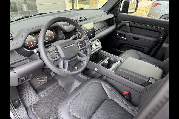 Land Rover Defender P300e 110 X-Dynamic SE
