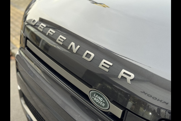 Land Rover Defender P300e 110 X-Dynamic SE