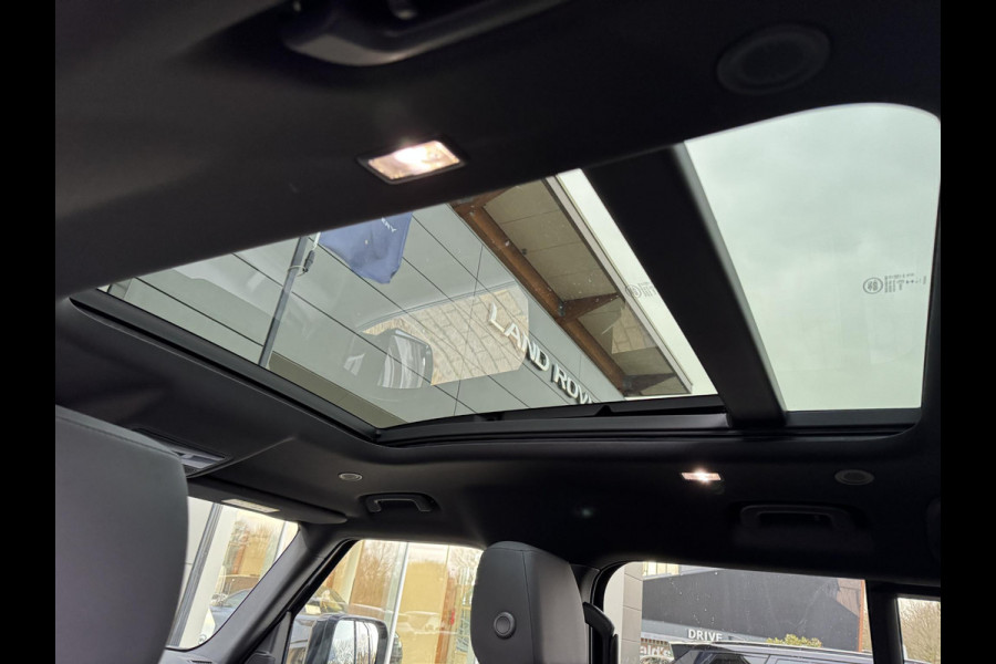 Land Rover Defender P300e 110 X-Dynamic SE