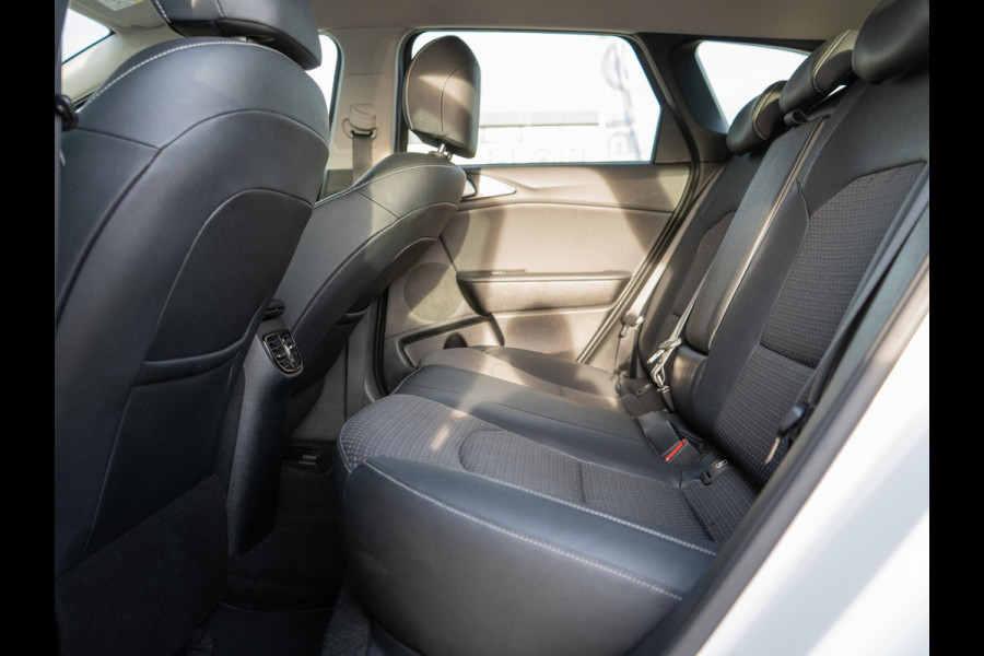 Kia Ceed Sportswagon 1.0 T-GDi DynamicPlusLine | Stoel en stuurverwarming | Navigatie | Camera | Parkeersensoren achter | Apple Carplay / Android Auto |