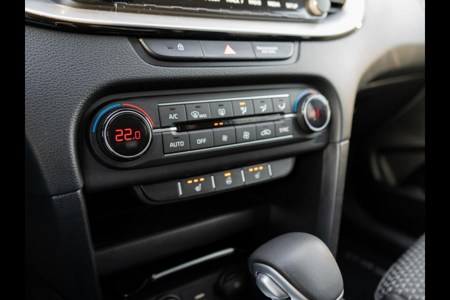Kia Ceed Sportswagon 1.0 T-GDi DynamicPlusLine | Stoel en stuurverwarming | Navigatie | Camera | Parkeersensoren achter | Apple Carplay / Android Auto |