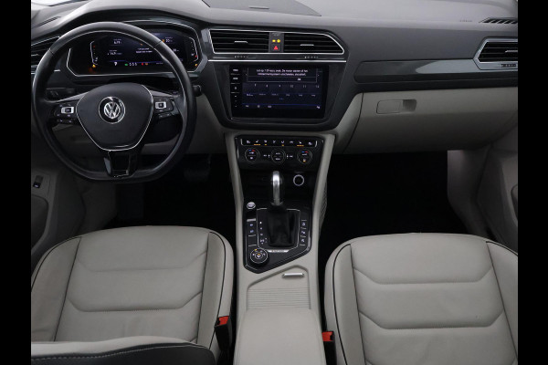 Volkswagen Tiguan 2.0 TSI 4Motion Highline Business R Automaat | 360° Camera | Trekhaak | Vol leer | Stoelverwarming | Schuif-/Kanteldak |