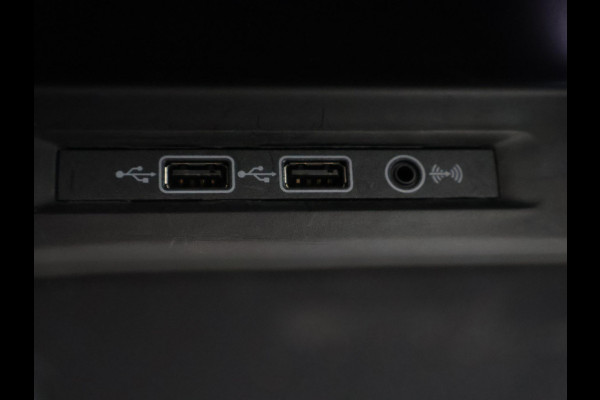 Volkswagen Tiguan 2.0 TSI 4Motion Highline Business R Automaat | 360° Camera | Trekhaak | Vol leer | Stoelverwarming | Schuif-/Kanteldak |