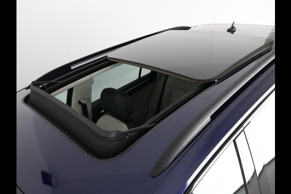 Volkswagen Tiguan 2.0 TSI 4Motion Highline Business R Automaat | 360° Camera | Trekhaak | Vol leer | Stoelverwarming | Schuif-/Kanteldak |