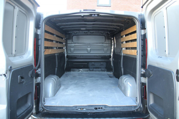 Renault Trafic 1.6 dCi 125PK T29 L2H1 Comfort Energy / Navi / Cruise / 3 zits