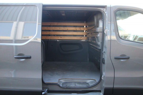 Renault Trafic 1.6 dCi 125PK T29 L2H1 Comfort Energy / Navi / Cruise / 3 zits