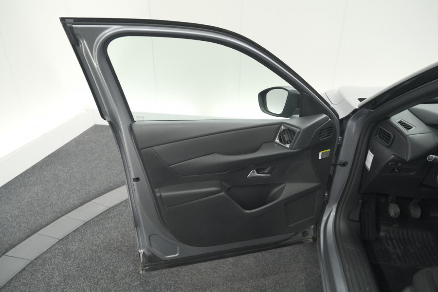 DS DS 3 Crossback PureTech 100 Montmartre | Parkeersensoren | Apple Carplay | Allseason Banden | Navigatie | Climate Control