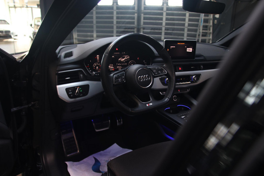 Audi A4 Avant 35 TFSI 2.0 3x S-line PANO-VIRTUAL-LED-NAP