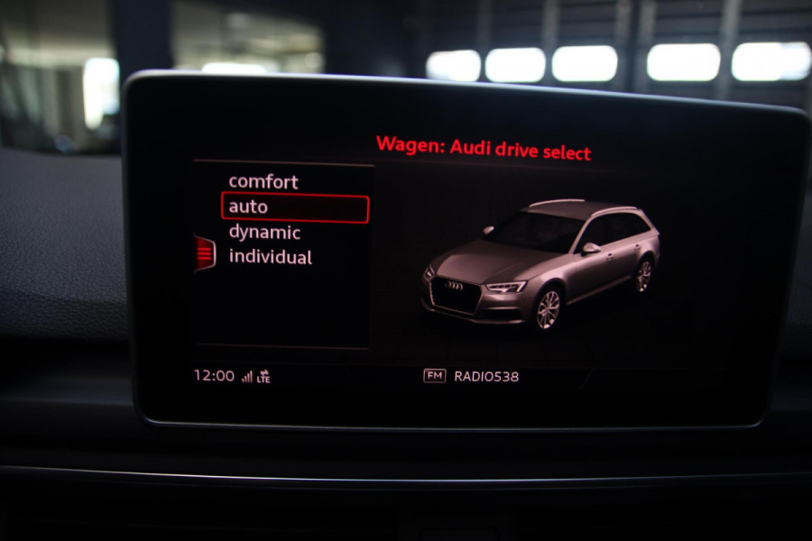 Audi A4 Avant 35 TFSI 2.0 3x S-line PANO-VIRTUAL-LED-NAP