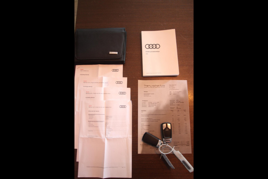 Audi A4 Avant 35 TFSI 2.0 3x S-line PANO-VIRTUAL-LED-NAP