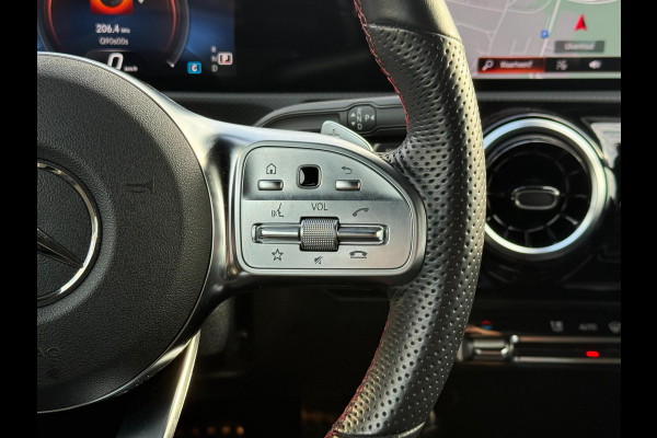 Mercedes-Benz A-Klasse 180 AMG Line | Camera | Stoelverw. | CarPlay