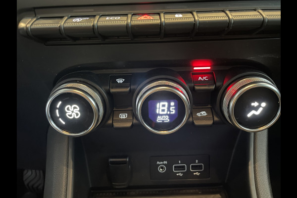 Renault Captur 1.0 TCe 100 Bi-Fuel Business Zen Airco - Cruise control - Parkeersensoren achter - Navigatiesysteem - Bluetooth - Stuur multifunctioneel - Stuur leder - Elektrische ramen - Licht metalen velgen 17 inch - Rijstrooksensor met