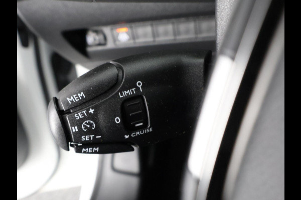 Peugeot e-208 EV ALLURE 1e EIG ACCUTEST 95% !GARANTIE 10-2030* CAMERA . STOELVERWARMING VOOR . PARKEERSENSOREN V+A . APPLE CARPLAY & ANDROID AUTO