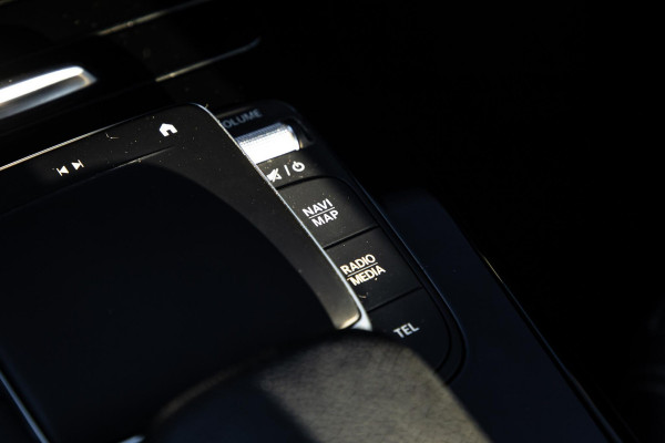Mercedes-Benz A-Klasse 250 e Business Line PANORAMA DAK / WIDESCREEN / 360 CAMERA / CARPLAY