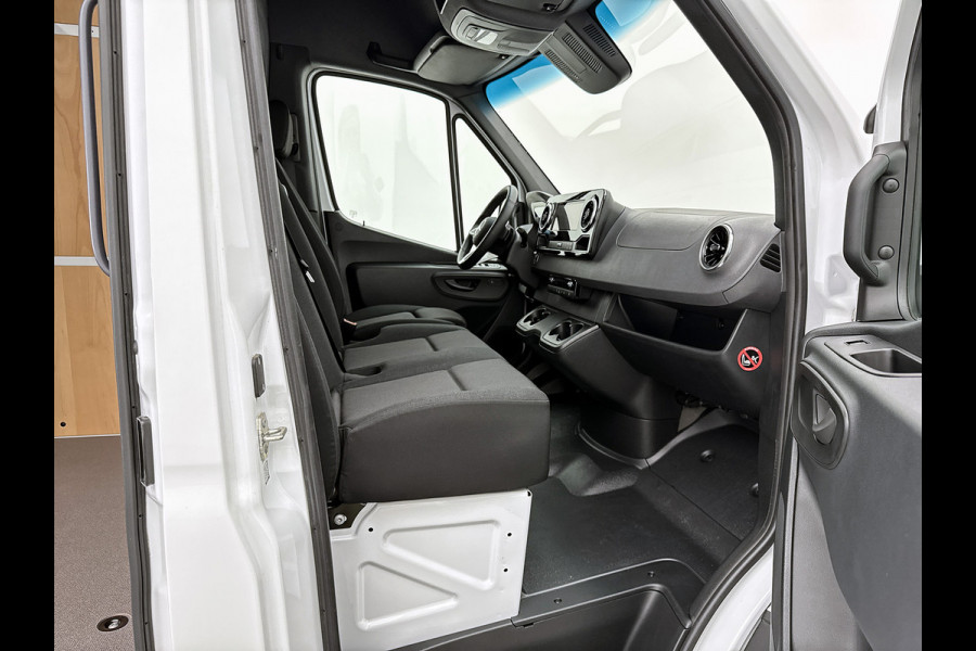 Mercedes-Benz eSprinter 314/414 L3H2 Pro 113kWh 450km actieradius DC laden 115KW Stoelverwarming Camera Betimmering